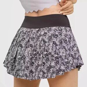 Aerie Black and White Patterned Skirt
